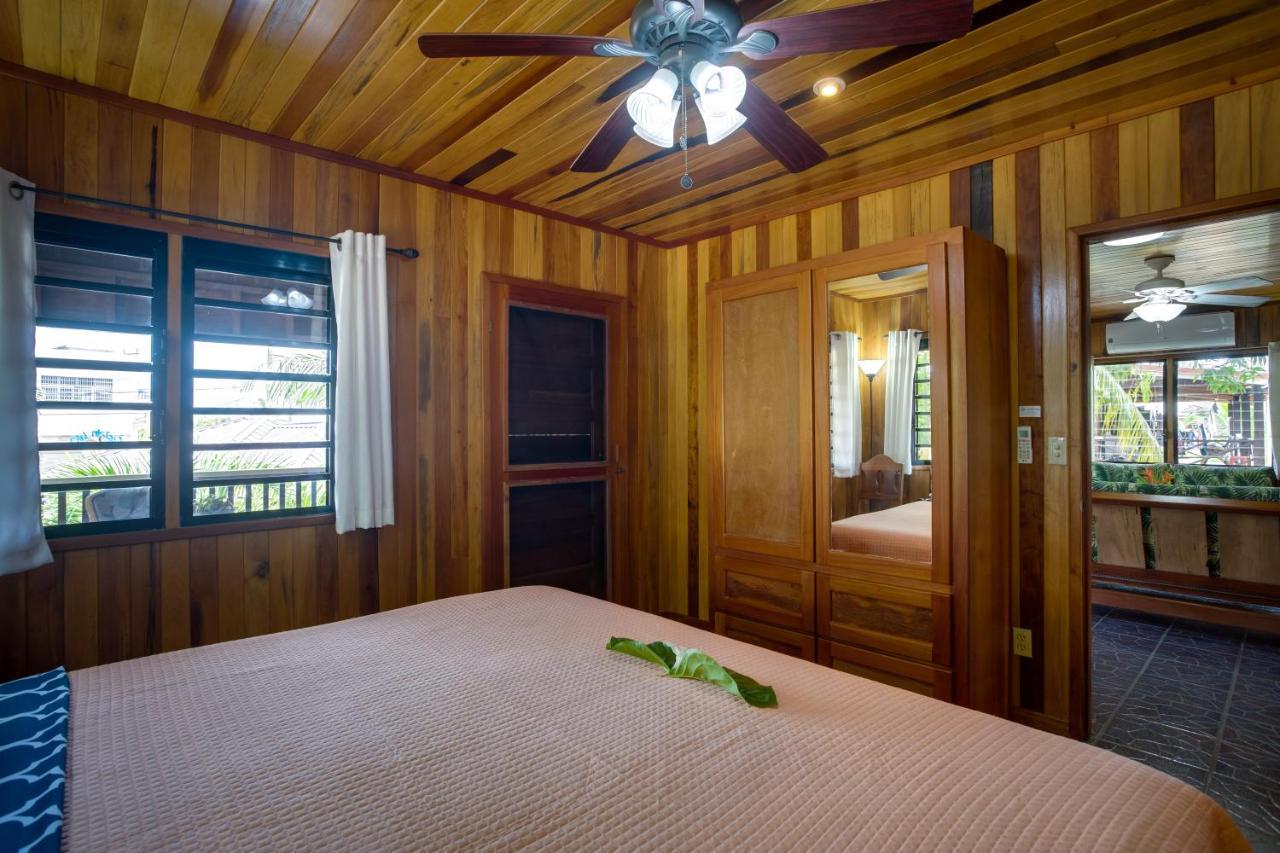Driftwood Gardens Guesthouse Placencia Экстерьер фото